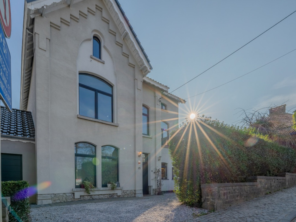 Avenue Albert 1er - 35 - - 5070