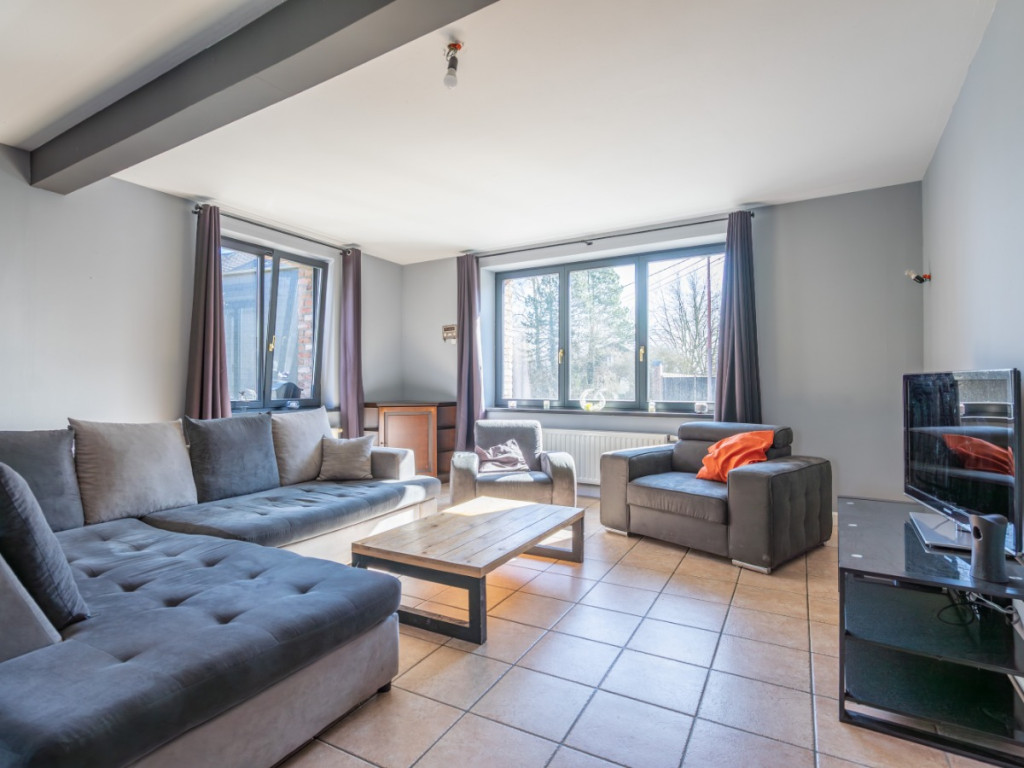 rue de la fontaine - 22 - A - 6940