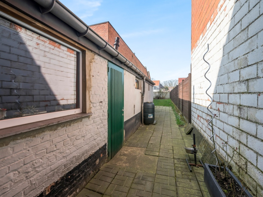 Loystraat - 141 - - 9220
