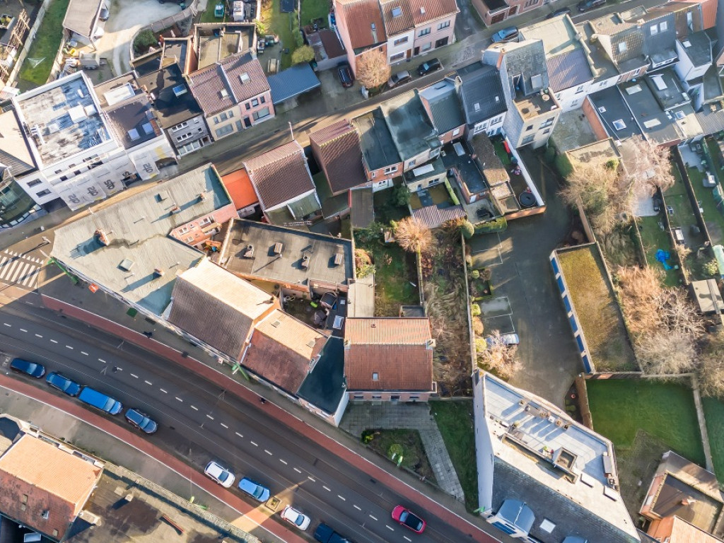 Dorp West - 42 - - 2070