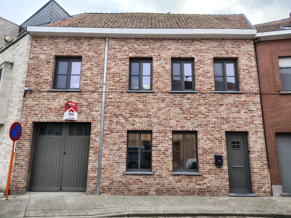 Stationsstraat - 41 - - 8880