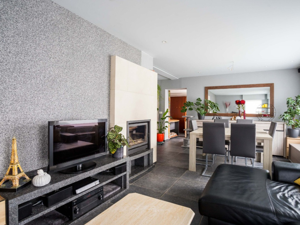 Leliestraat - 10 - - 8552