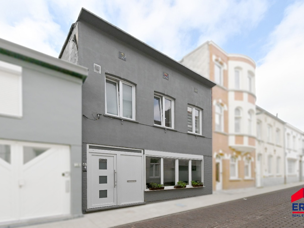 Patersstraat - 16 - - 9900