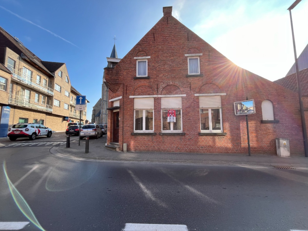 Dadizeelsestraat - 15 - - 8890