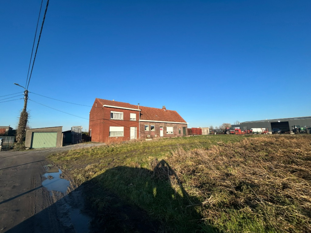 Slypsstraat - 6+8 - - 8890