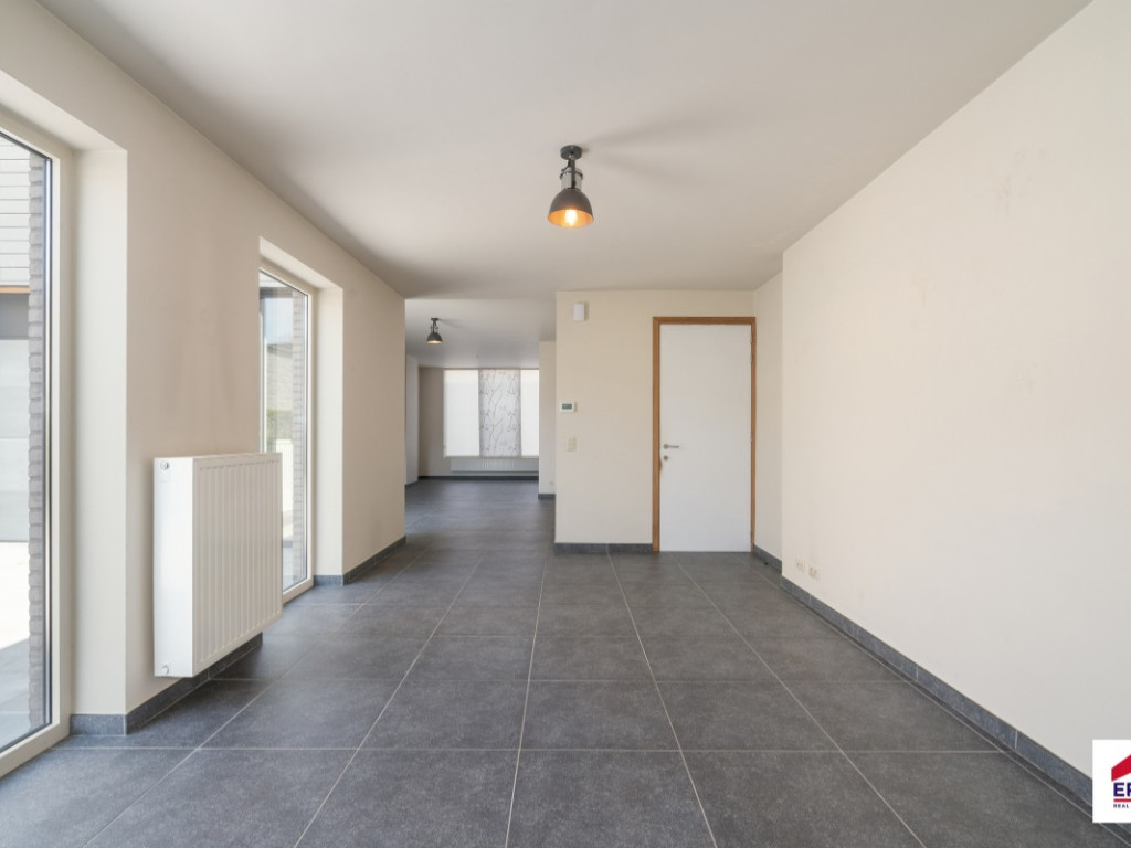 Oostrozebekestraat - 62 - - 8770
