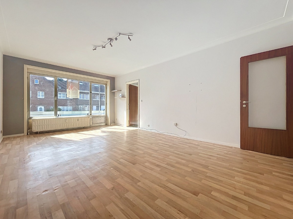 Avenue Louis Isaac - 21 - 1 - 7850
