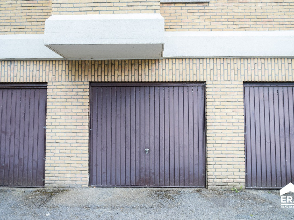 Vleeshouwersstraat - Garage 2 - - 8900