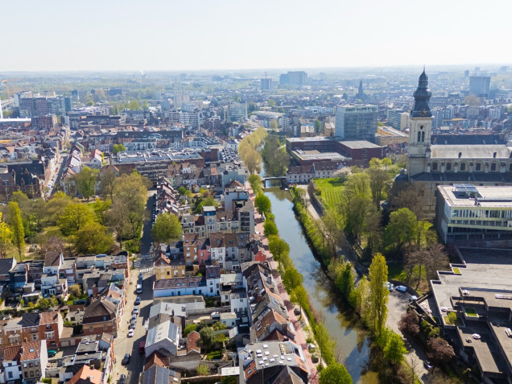 Hertstraat - 24 - - 9000