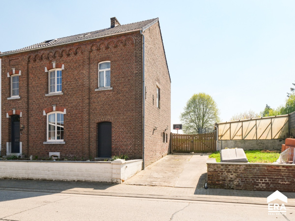 Statiestraat - 58 - - 3890