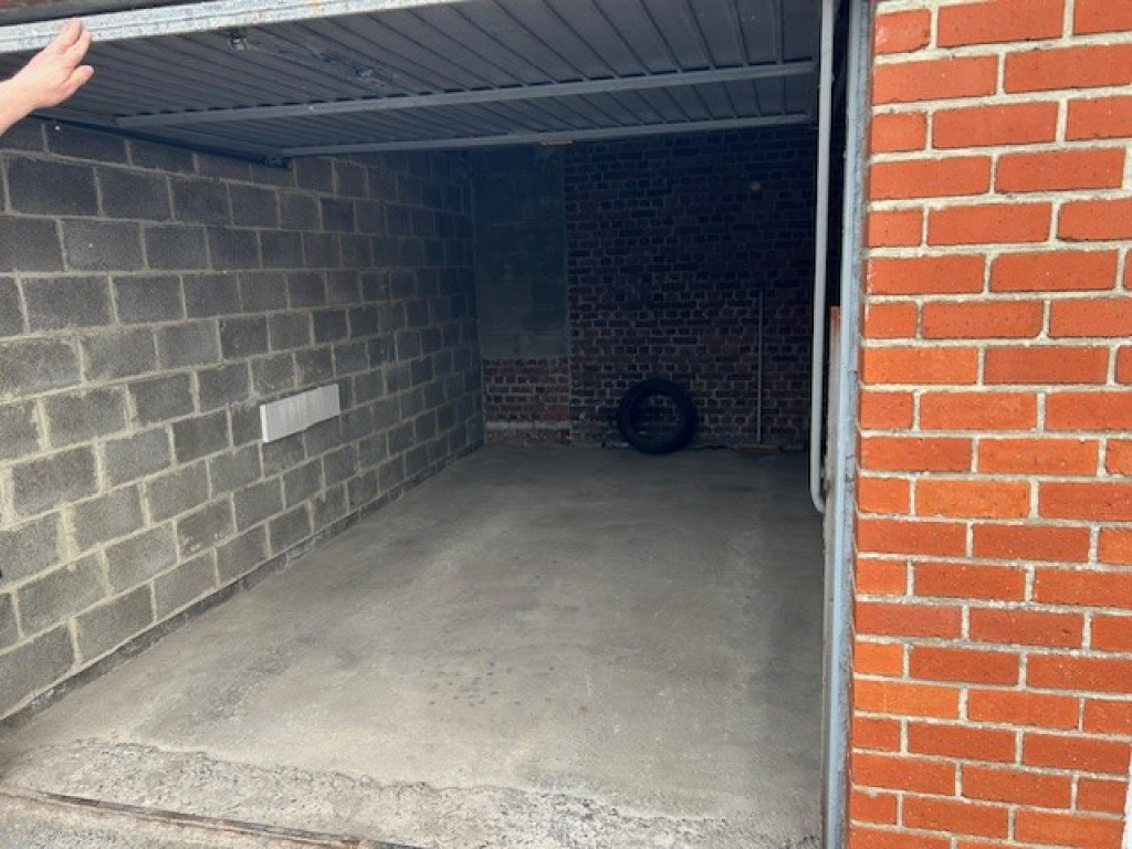 Dronckaertstraat - 98 - garage - 8930