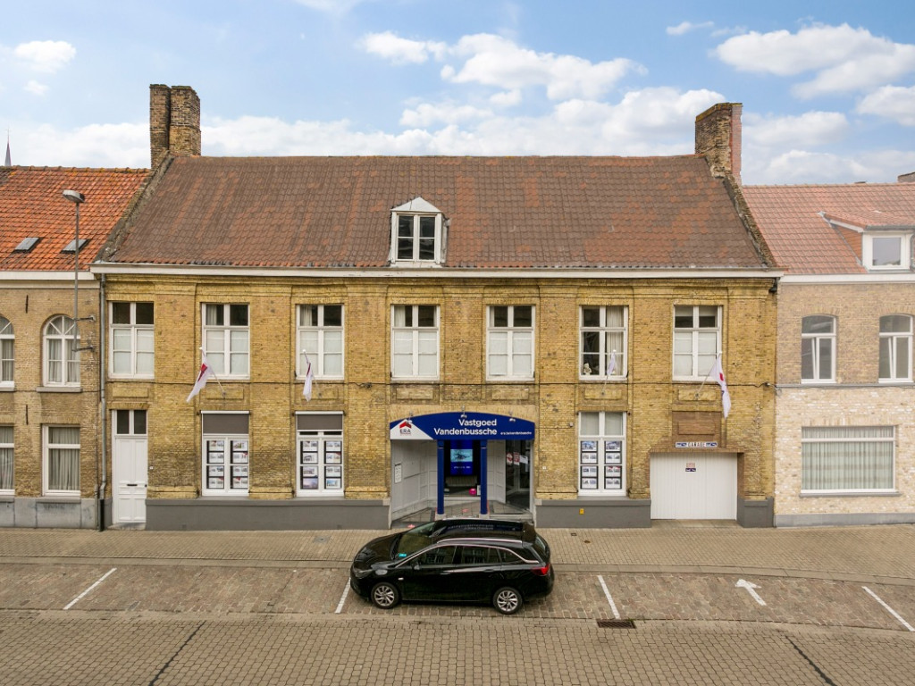 Houtmarkt - 9 - - 8630