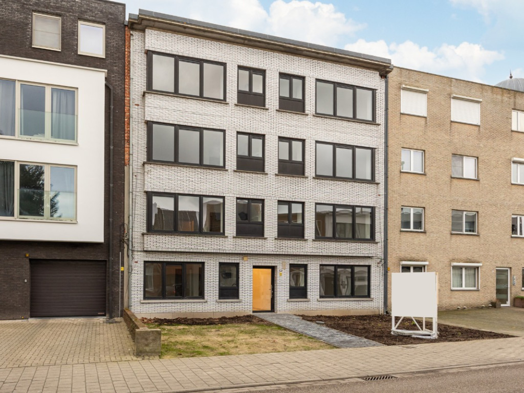 Steenweg op gierle - 197 - 7 - 2300