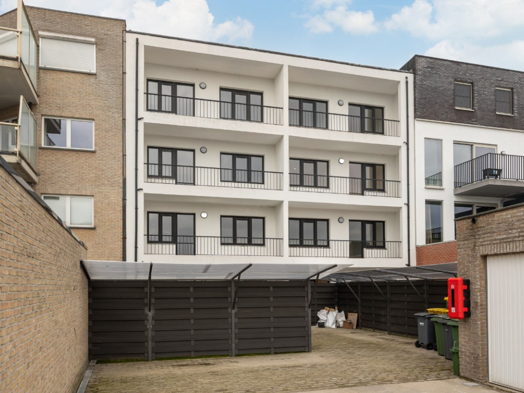 Steenweg op gierle - 197 - 7 - 2300
