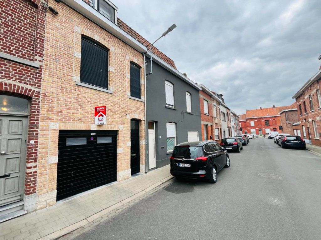 Dynastiestraat - 27 - - 8930