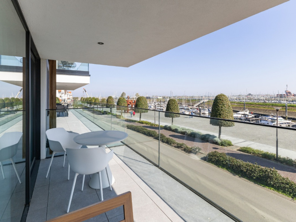 Robert Orlentpromenade (Board Walk) - 9B - - 8620
