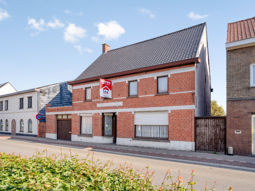 Statiestraat - 81 - - 9870