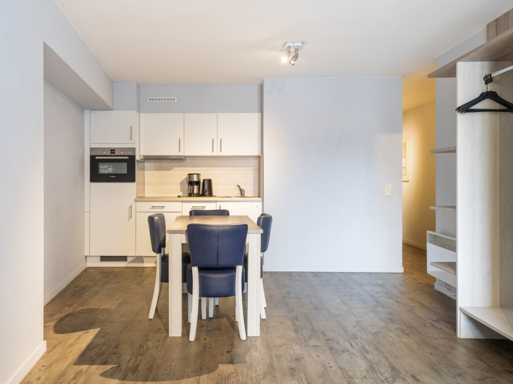 Zeedijk - 96 - 422 - 8370