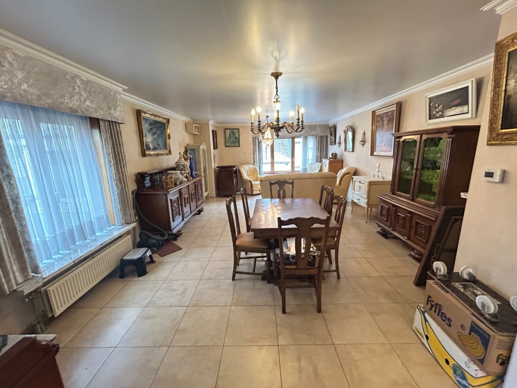 Roodbaardstraat - 1 - B102 - 8560