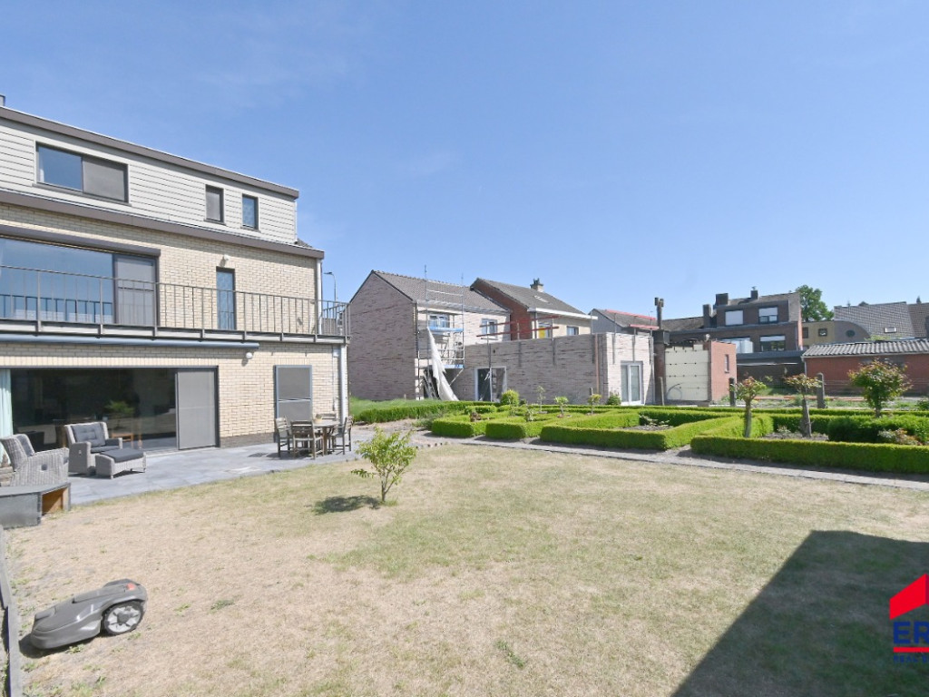Tuinbouwstraat - 9 - - 9950