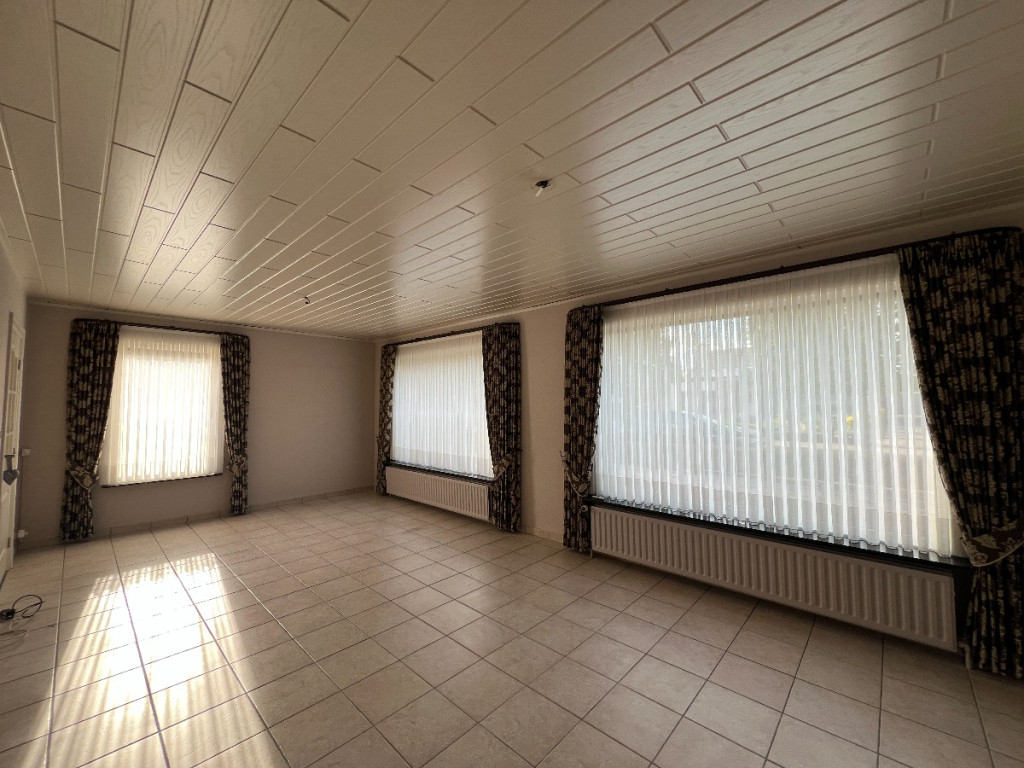 Jeneverbeslaan - 3 - - 3900