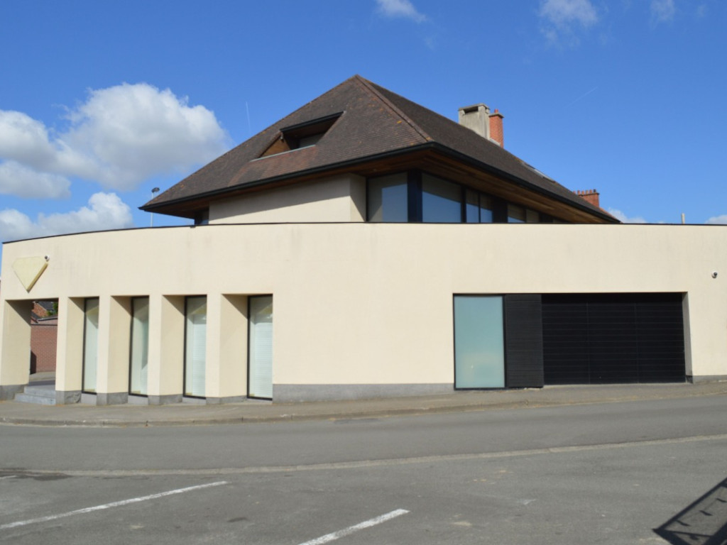 Zwevezeelsestraat - 28 - - 8851