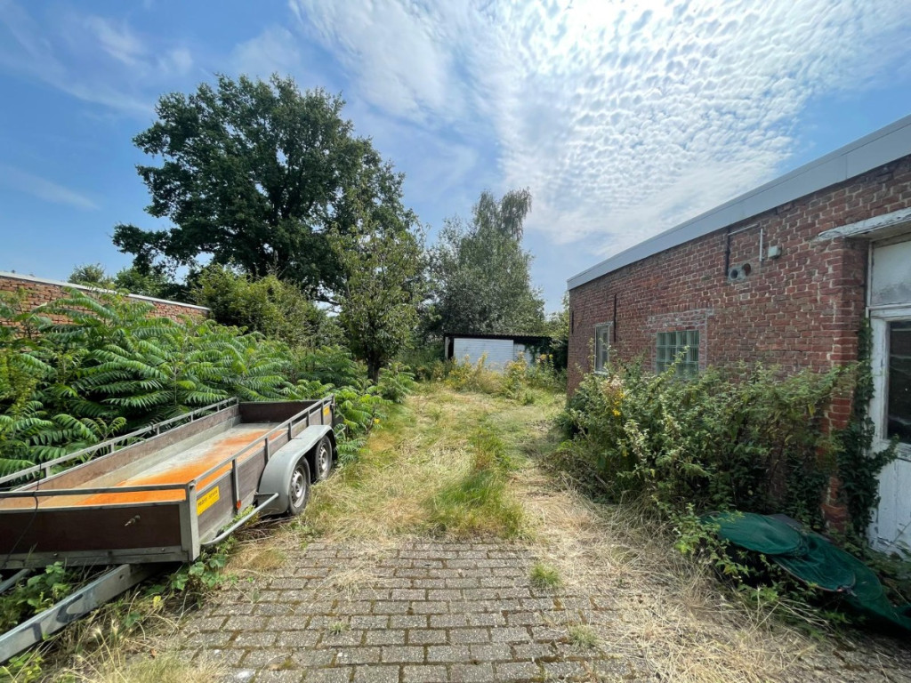 Kessel-dorp - 100 - - 2560