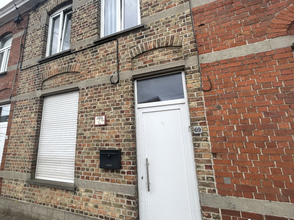 Stationstraat - 69 - - 8890