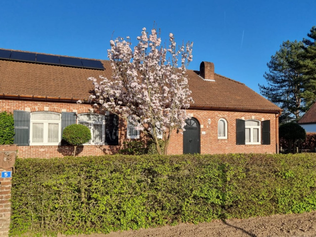 Broekhoven - 5 - - 2200