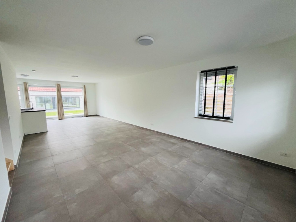 Meersstraat - 4B - - 8880