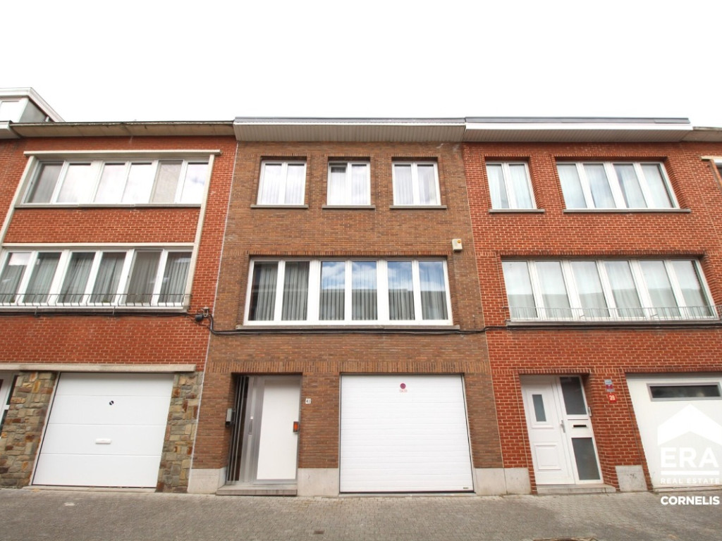 Rue de Levallois-Perret - 41 - - 1080