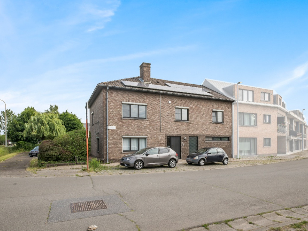 Hoogstraat - 73 - - 9160
