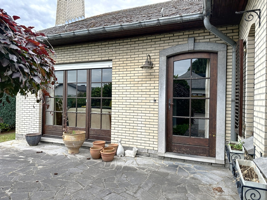 Rue Nicolas Lenoir - 74 - - 4340