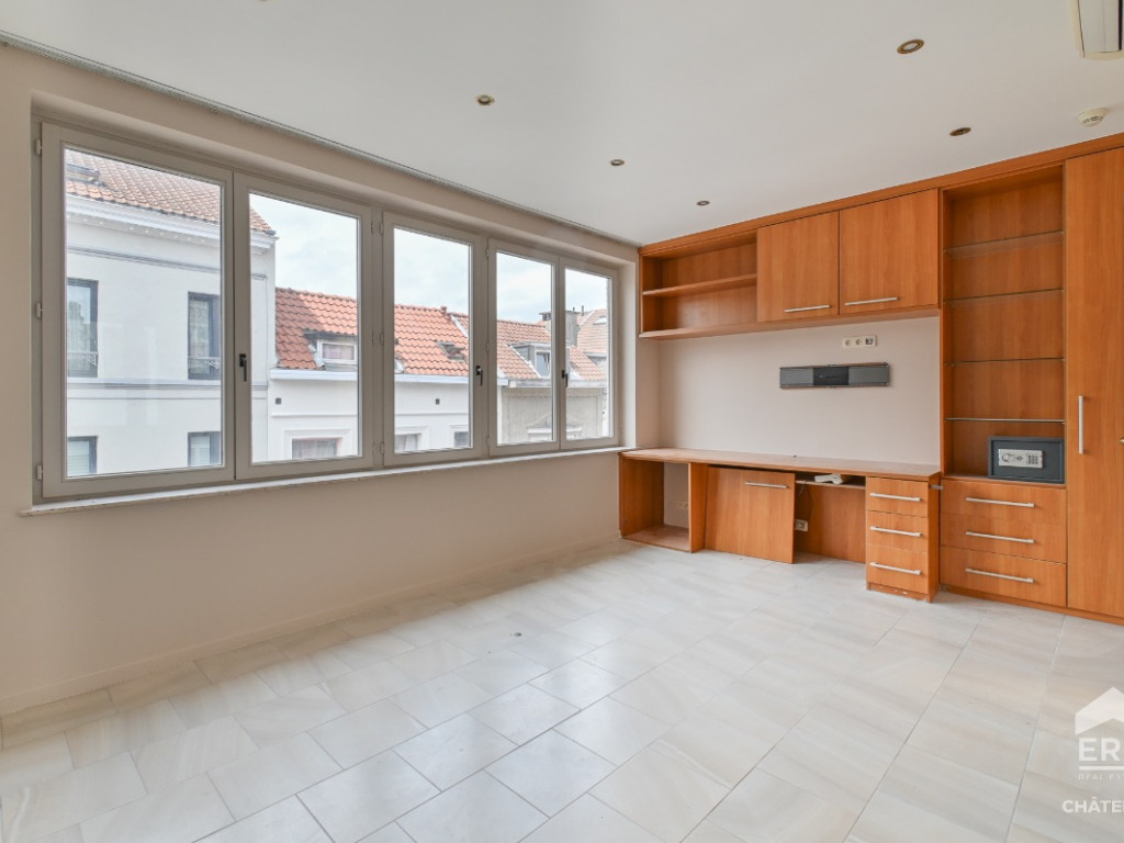 Rue de la Paix - 47 - - 1050