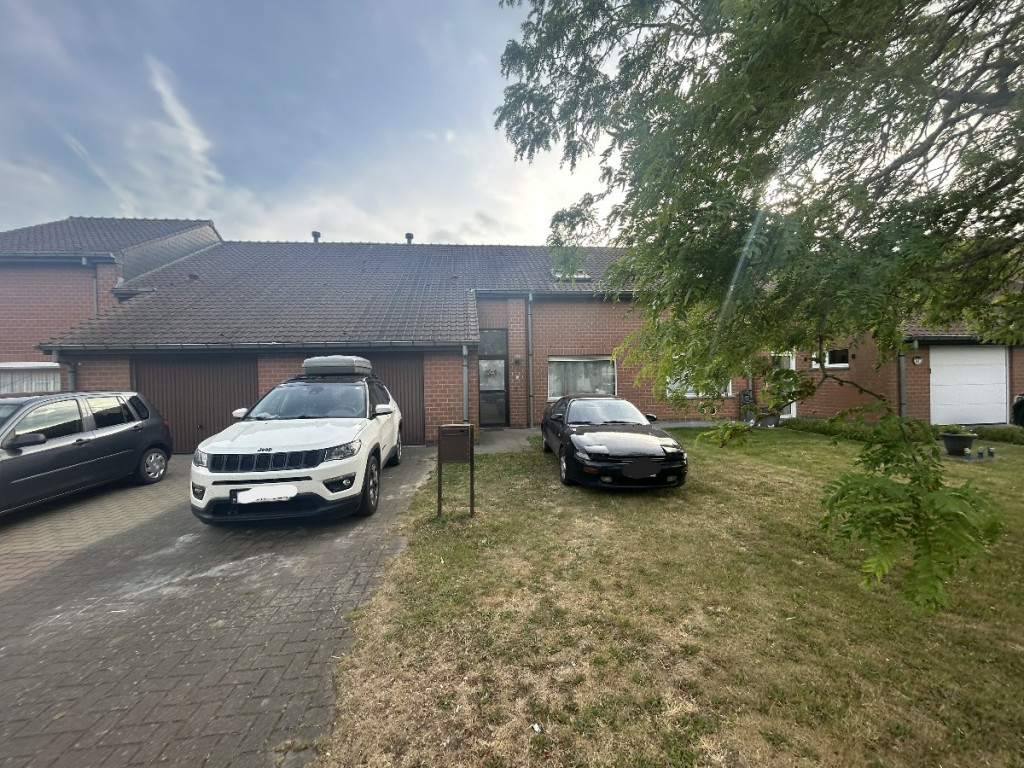 Dourdanstraat - 64 - - 8940
