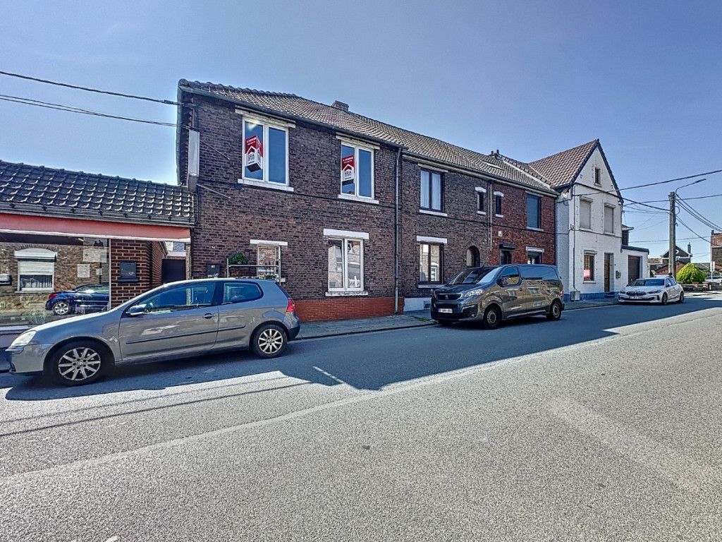 Rue Emile Urbain - 16 - - 7100