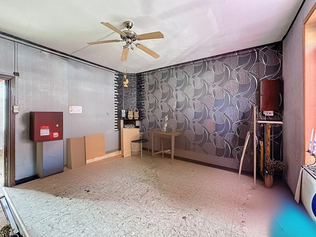 Rue Emile Urbain - 16 - - 7100
