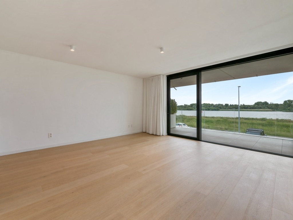 lepelstraat - 99 - E - 9140