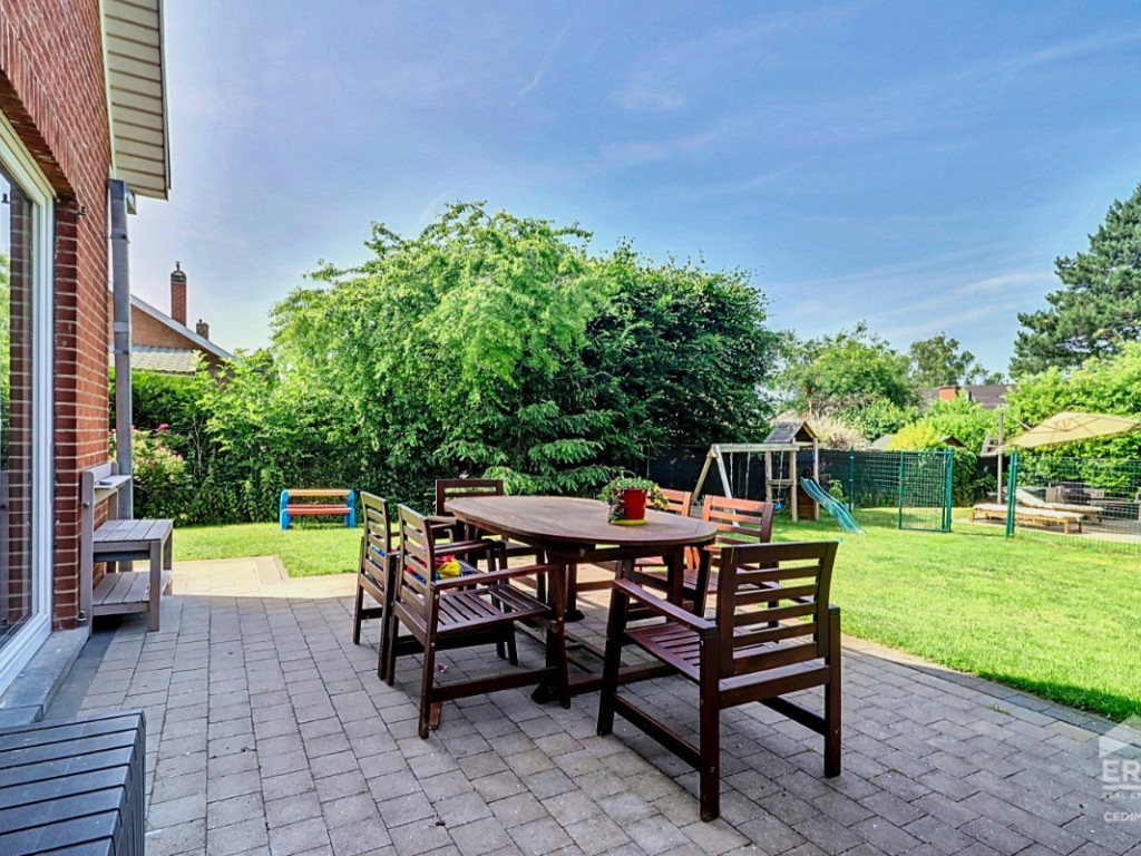 Avenue Bel Air - 45 - - 1420