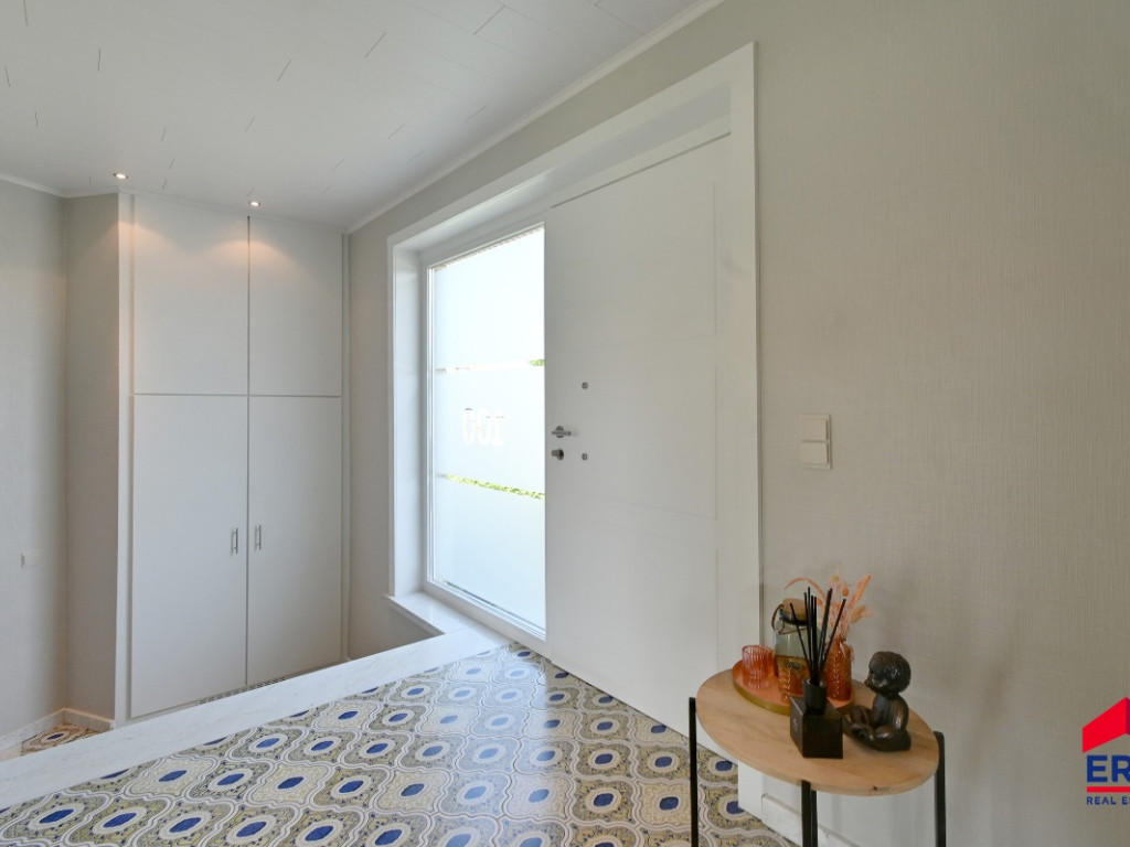 Buurtstraat - 100 - - 9990
