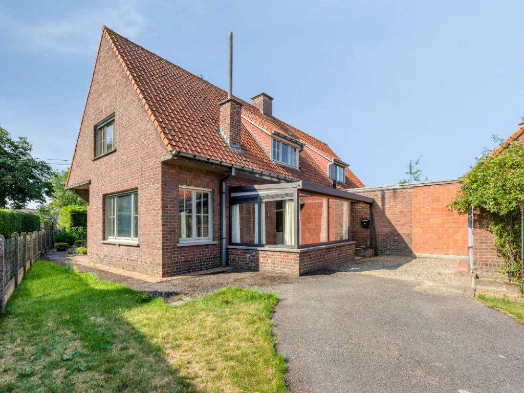 Kruisstraat - 16 - - 9870