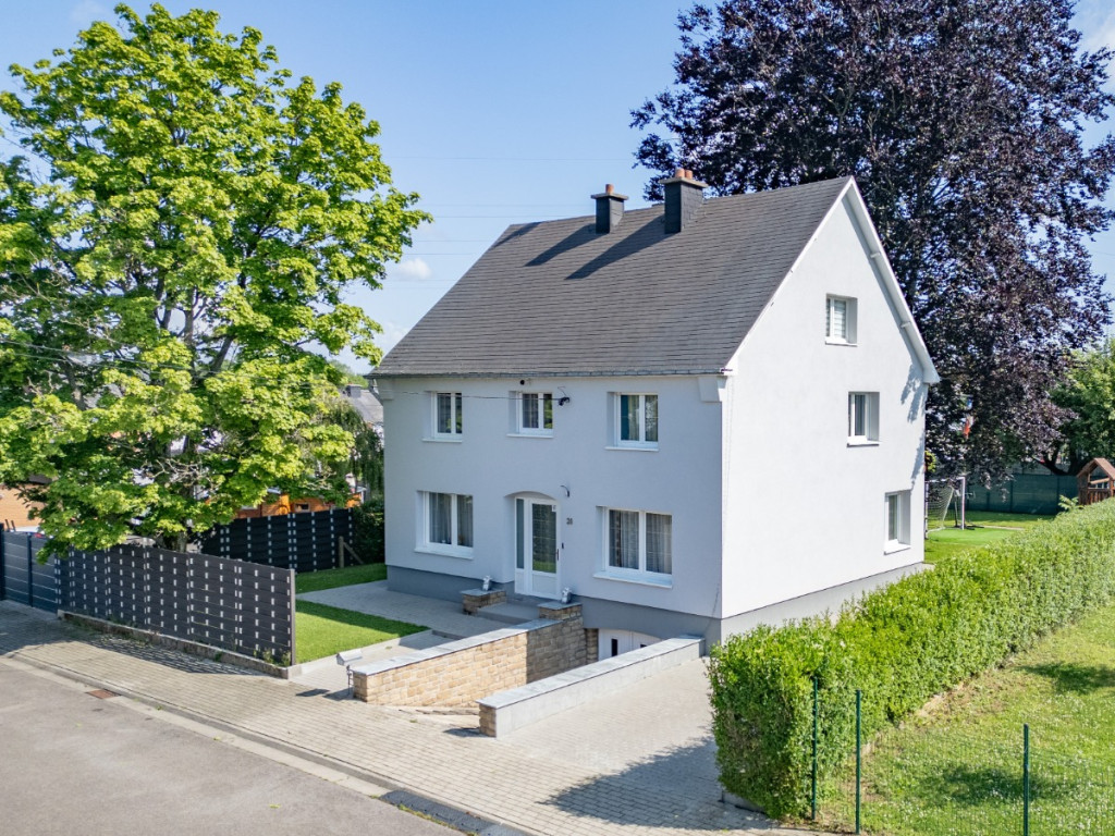 Rue Bovesse - 28 - - 6791