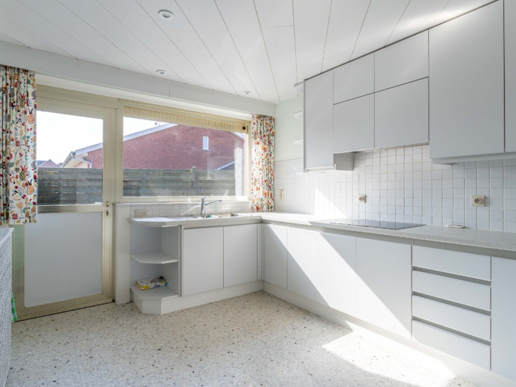 Aalbeeksestraat - 97 - - 8510