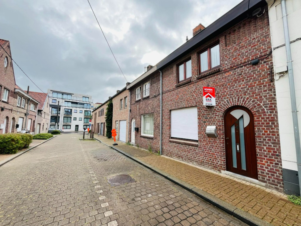 Vredestraat - 13 - - 8800