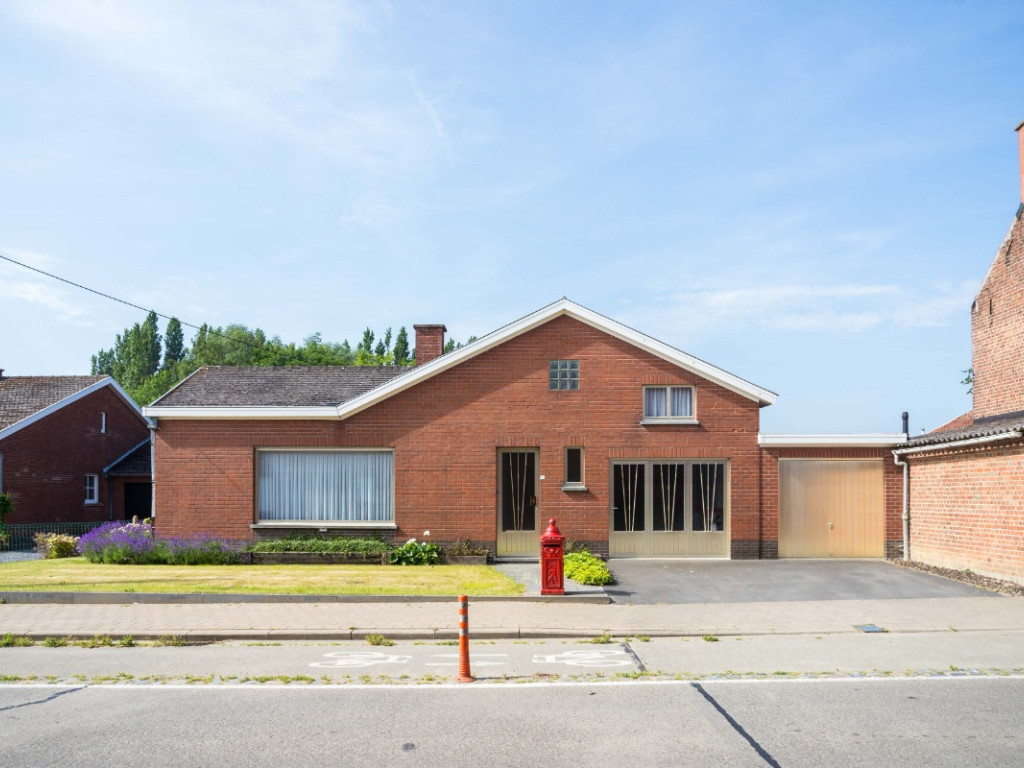 Aalbeeksestraat - 97 - - 8510