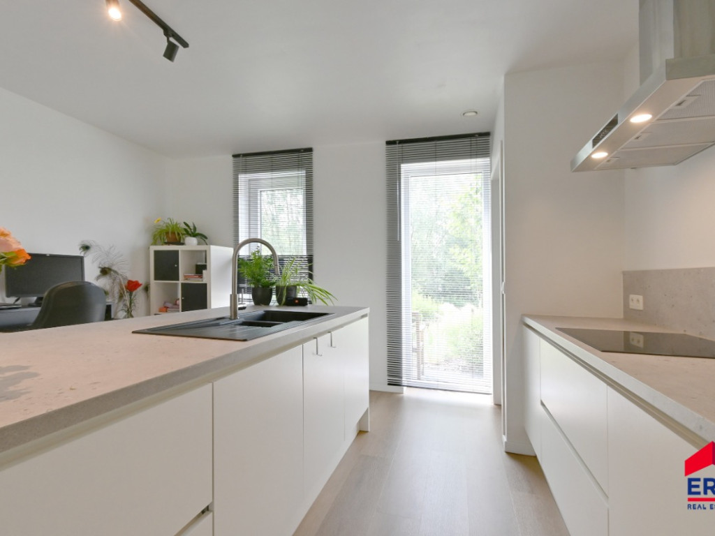 Katoenstraat - 1 - - 9900