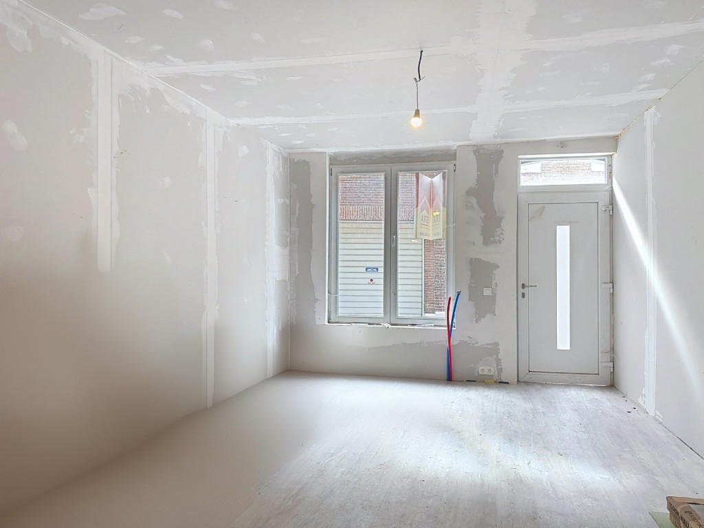 Rue Entre les Maisons - 72 - - 4602