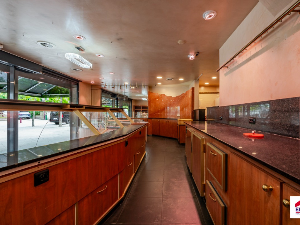 Stationsstraat - 231 - - 9880