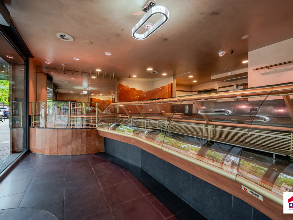 Stationsstraat - 231 - - 9880