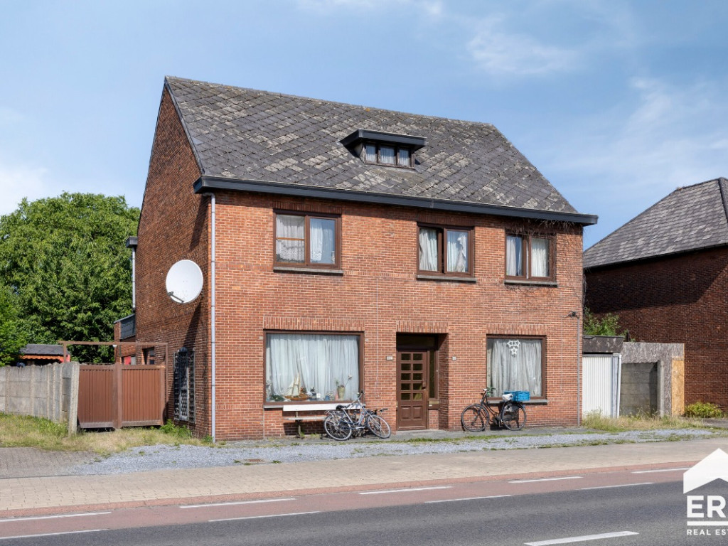 Stationsstraat - 96 - - 3920